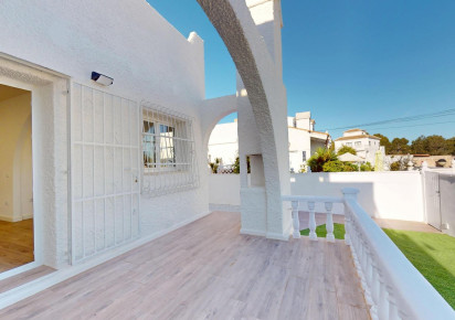 Resale · Bungalow · San Miguel de Salinas · BLUE LAGOON