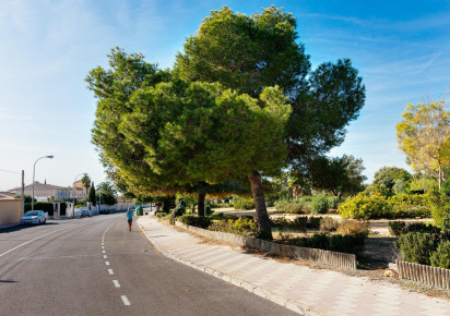 Resale · Bungalow · Torrevieja · El chaparral