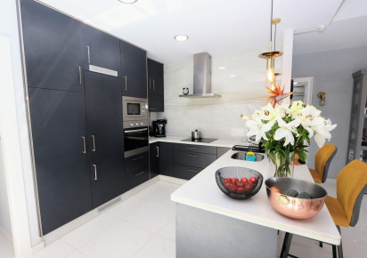 Resale · Chalet · Orihuela Costa · villamartin