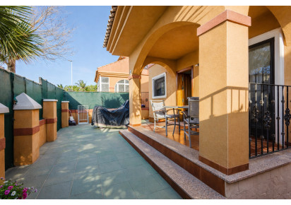 Resale · Chalet · Torrevieja · AGUAS NUEVAS