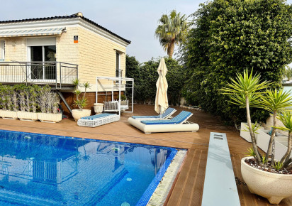 Resale · Chalet · Torrevieja · La mata