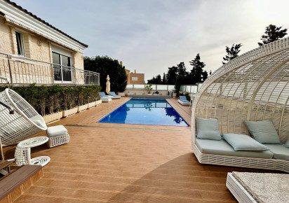 Resale · Chalet · Torrevieja · La mata