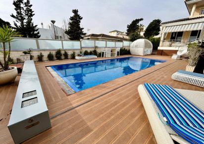 Resale · Chalet · Torrevieja · La mata