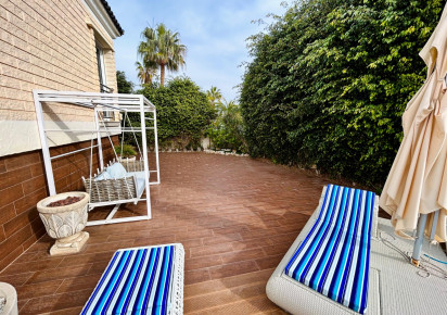 Resale · Chalet · Torrevieja · La mata