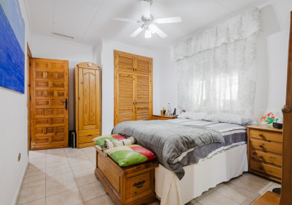 Resale · Chalet · Torrevieja · LA SIESTA