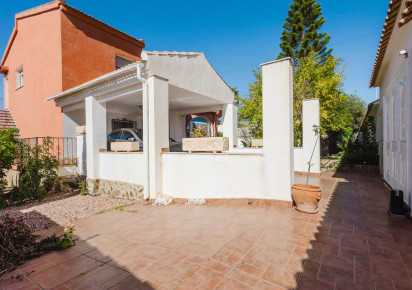 Resale · Chalet · Torrevieja · LA SIESTA