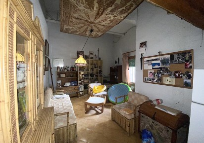 Resale · Country house · Crevillente