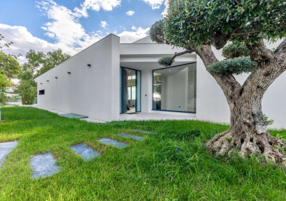 Resale · detached house · Altea