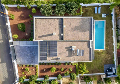 Resale · detached house · Altea