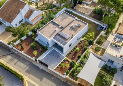 Resale · detached house · Altea