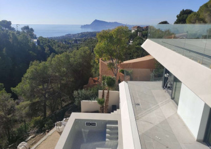Resale · detached house · Altea