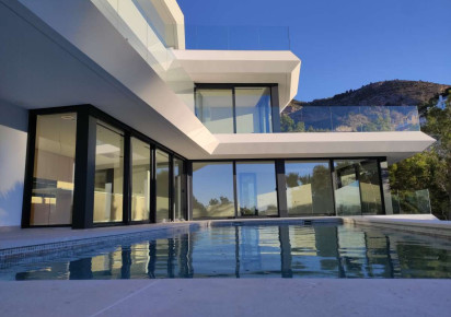 Resale · detached house · Altea