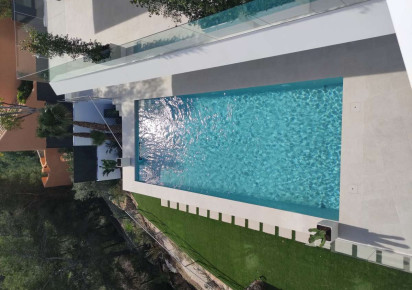 Resale · detached house · Altea