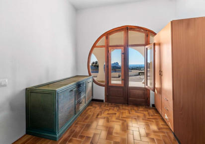 Resale · detached house · Benissa