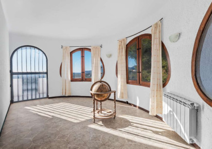 Resale · detached house · Benissa