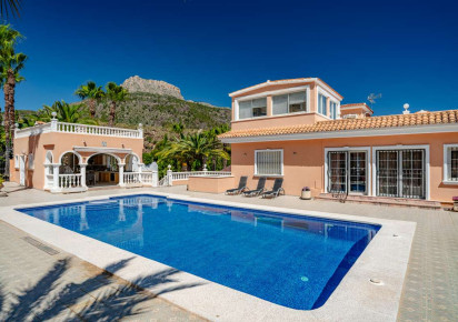 Resale · detached house · Calpe