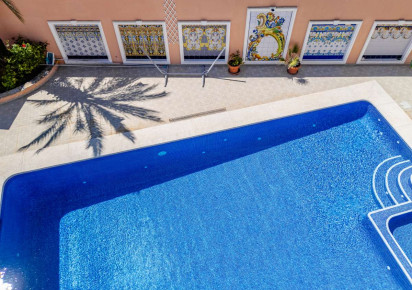 Resale · detached house · Calpe