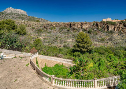 Resale · detached house · Calpe