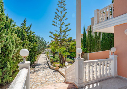 Resale · detached house · Calpe