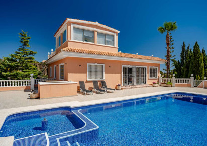 Resale · detached house · Calpe