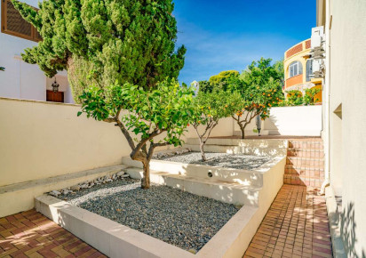 Resale · detached house · Calpe