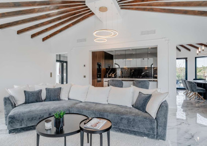 Resale · detached house · Calpe
