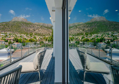 Resale · detached house · Calpe