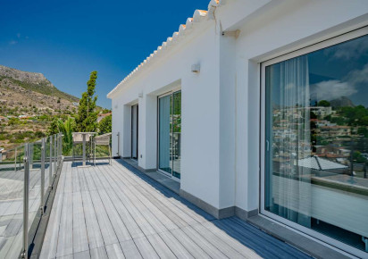 Resale · detached house · Calpe