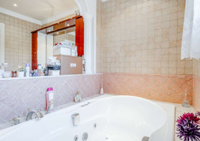 Resale · detached house · Calpe