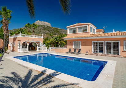 Resale · detached house · Calpe