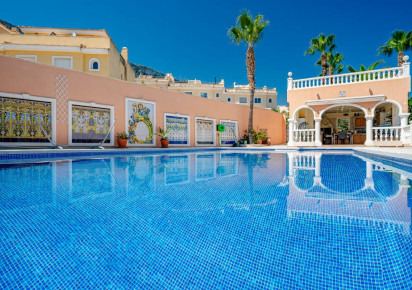 Resale · detached house · Calpe