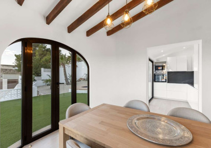 Resale · detached house · Calpe