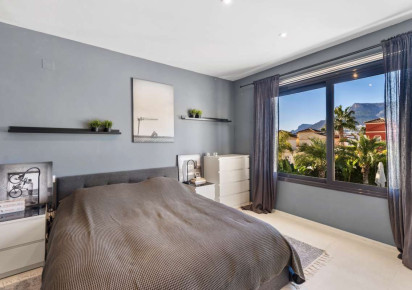 Resale · detached house · Calpe