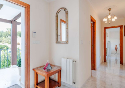 Resale · detached house · Calpe