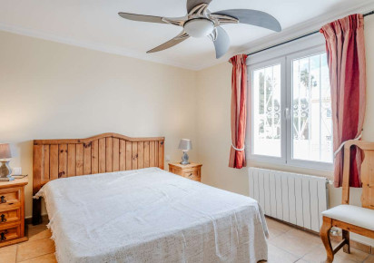 Resale · detached house · Calpe