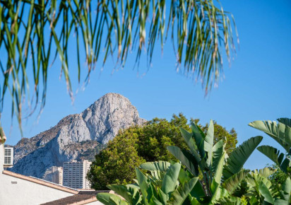 Resale · detached house · Calpe