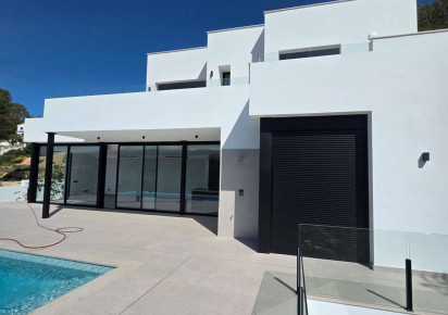 Resale · detached house · Calpe