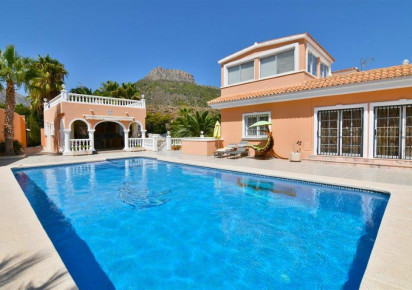 Resale · detached house · Calpe