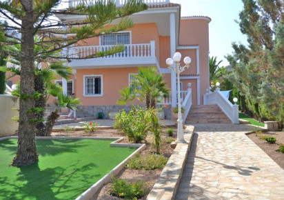 Resale · detached house · Calpe