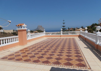 Resale · detached house · Calpe