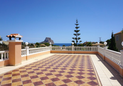 Resale · detached house · Calpe