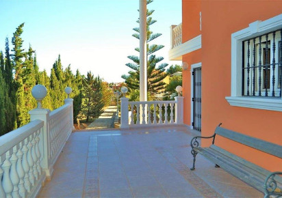 Resale · detached house · Calpe