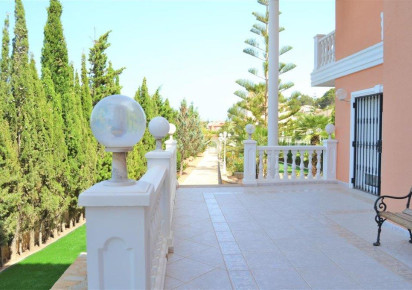 Resale · detached house · Calpe