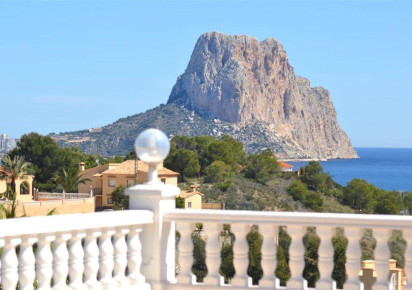 Resale · detached house · Calpe