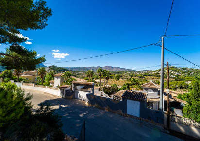 Resale · detached house · Calpe