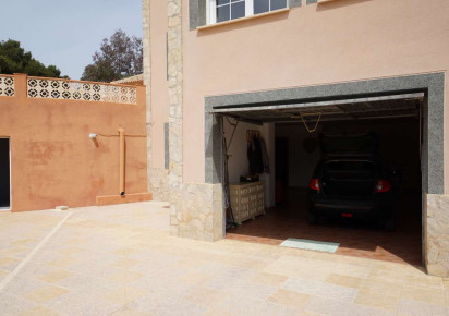 Resale · detached house · Calpe