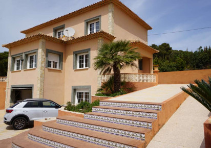 Resale · detached house · Calpe