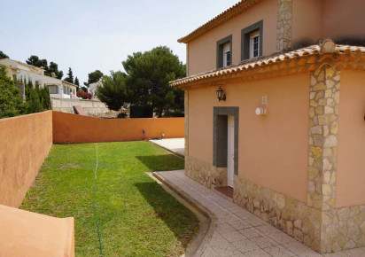 Resale · detached house · Calpe