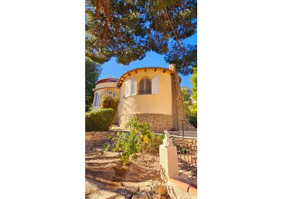 Resale · detached house · Calpe