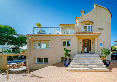 Resale · detached house · Calpe